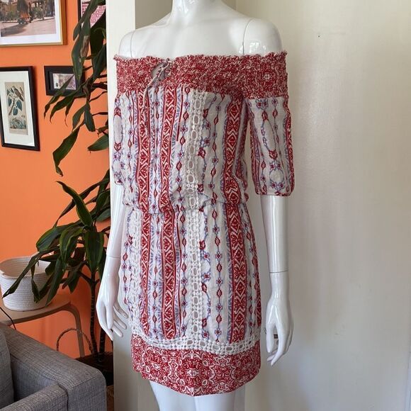 Saylor Red and White Blouson Blossom Mini Dress Size Small - Picture 5 of 12